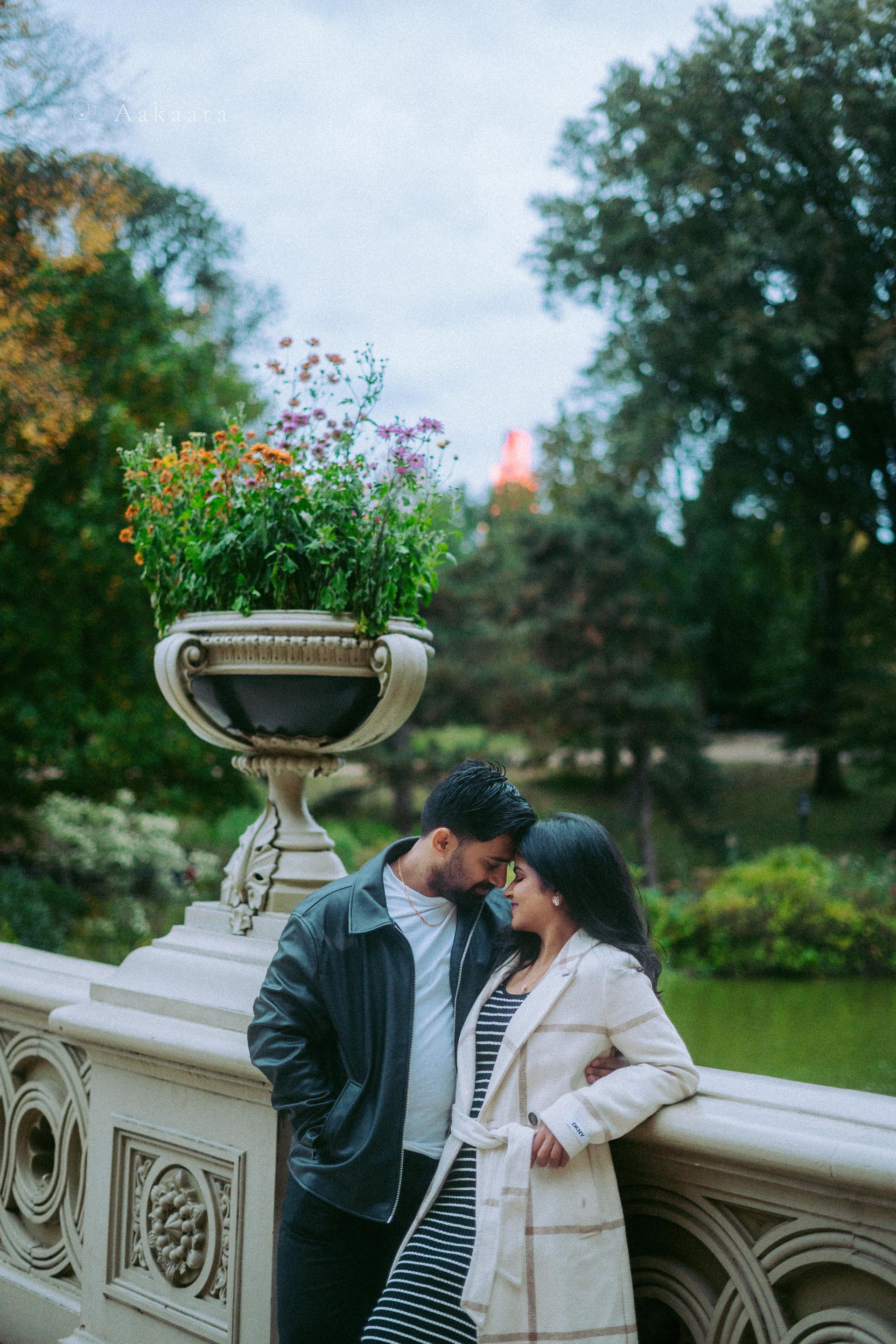 Suprith & Pragnya in an intimate portrait by Aakaara Studios.